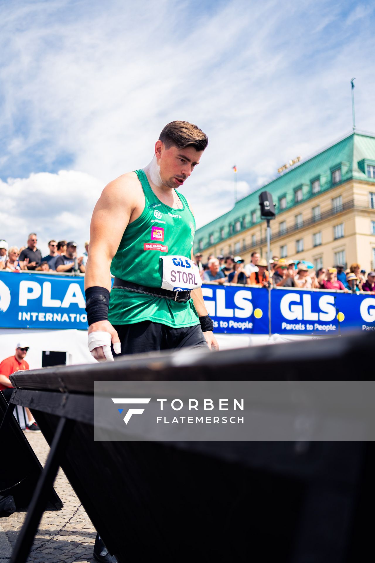 David Storl (SC DHfK Leipzig e.V.) beim Kugelstossen waehrend der deutschen Leichtathletik-Meisterschaften auf dem Pariser Platz am 24.06.2022 in Berlin